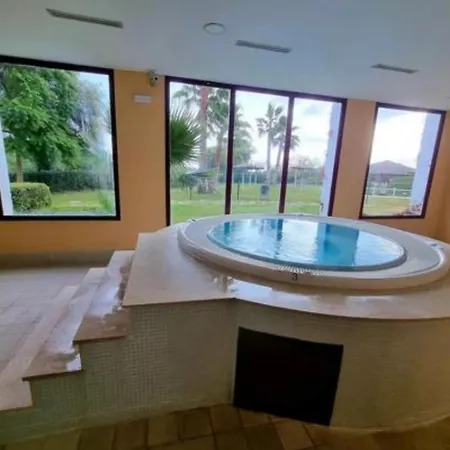 Moderno Vistas A La Montana إِستيبونا