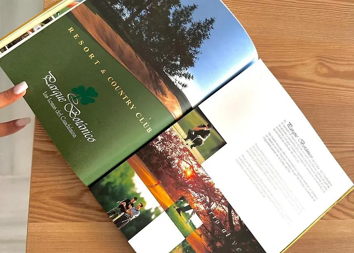 Moderno Vistas A La Montana アパート エステポナ